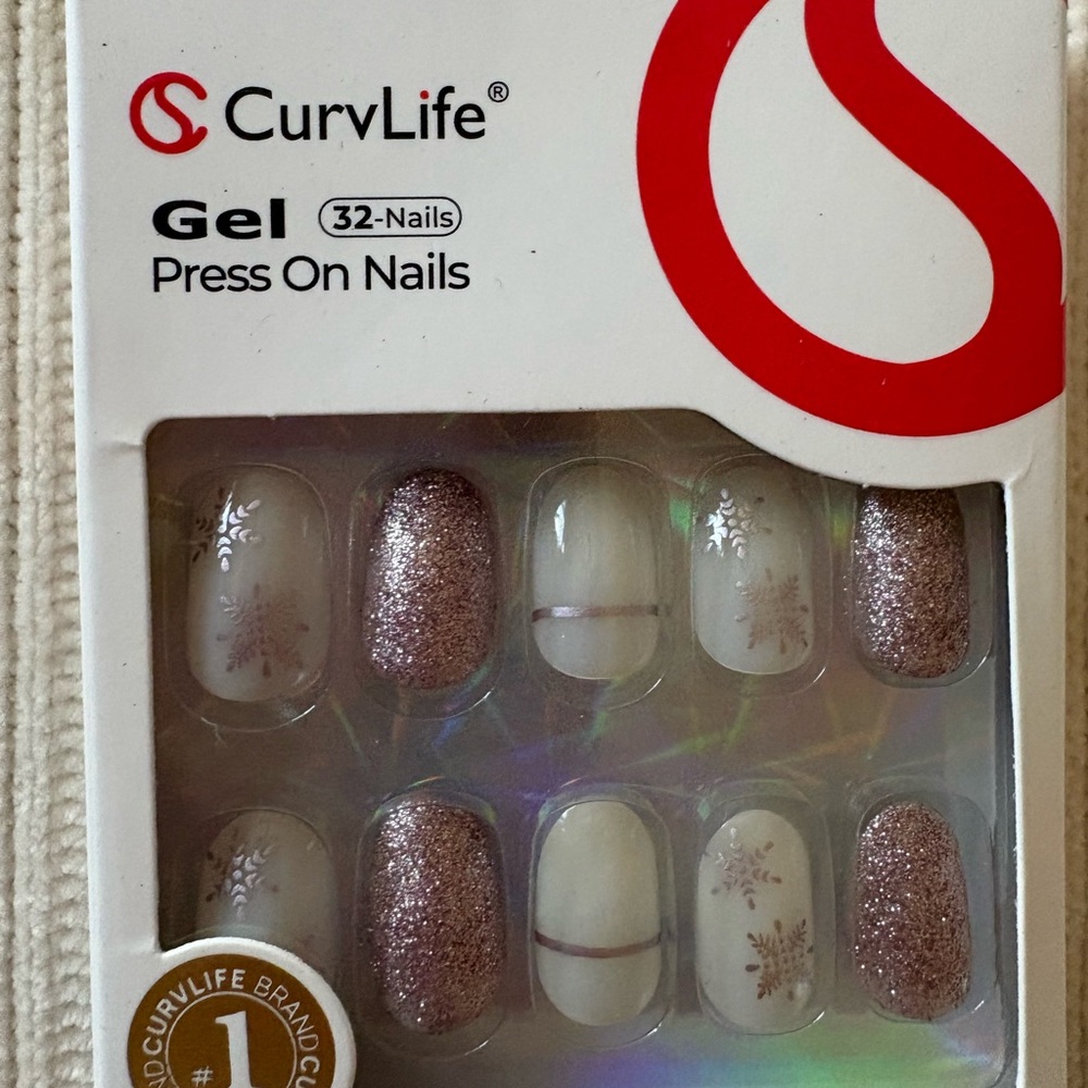 New Curvlife Rose Gold & Cream Snowflake Luxe Gel Press On Nails - 32 Pack